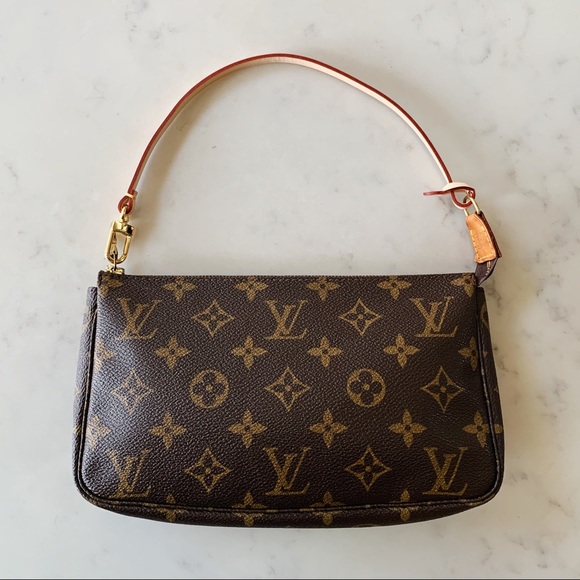 *SOLD* Louis Vuitton Pochette - Picture 4 of 12